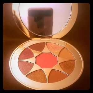 Estee Lauder shadow pallete